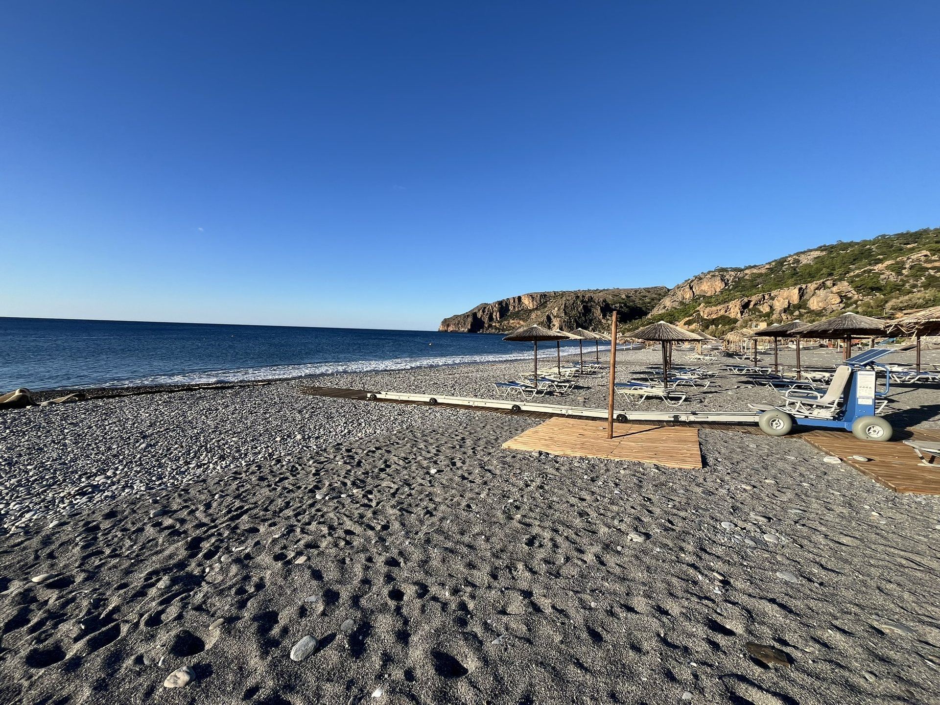 Sougia beach: Blue Flag, pebbles and the river mouth